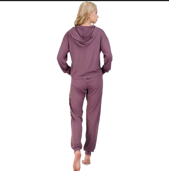 New bebe 2 pices hoodie and pants  price is for one set only - Picture 5 of 7